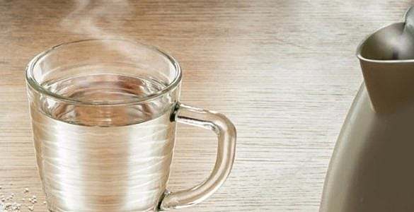 为什么发烧时要多喝开水？
