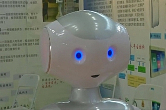 外媒：中国引入人工智能技术优化居家养老服务