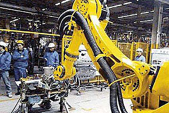 日媒：工业机器人核心零件三强在中国“厮杀”