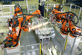 报告：中国工业机器人市场连续7年排名全球第一