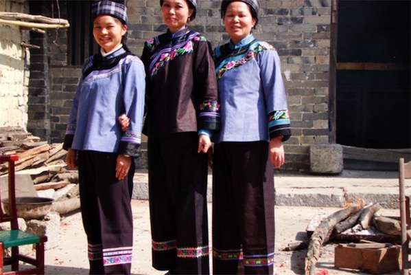 壮族的传统服饰特点有哪些