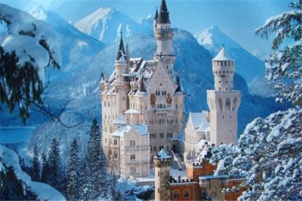 欧洲有哪些著名的城堡？
