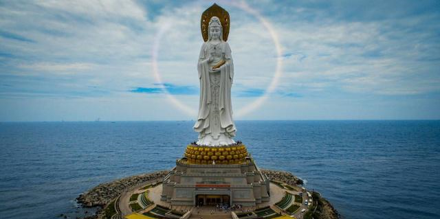 世界上最大的观音像：南海观音佛像通高108米