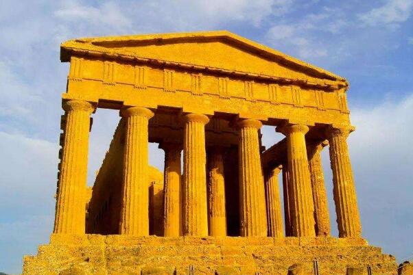 古希腊三大柱式：陶立克柱式、爱奥尼克柱式和科林斯柱式
