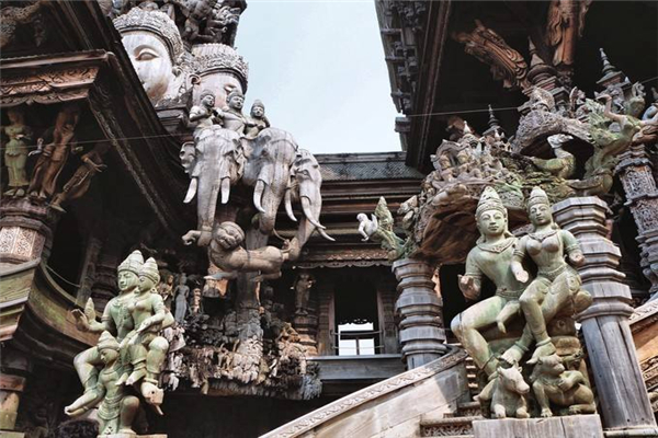 世界十大寺庙排名：甘丹寺排第一名