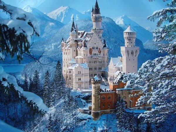 世界上最迷人的城堡：新天鹅城堡是德国的象征