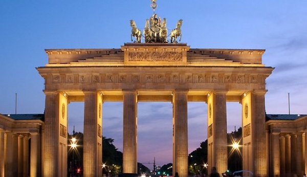 德国十大标志性建筑：勃兰登堡门上榜