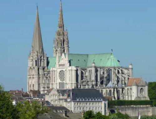 盘点欧洲十大著名教堂 巴黎圣母院大火毁损严重