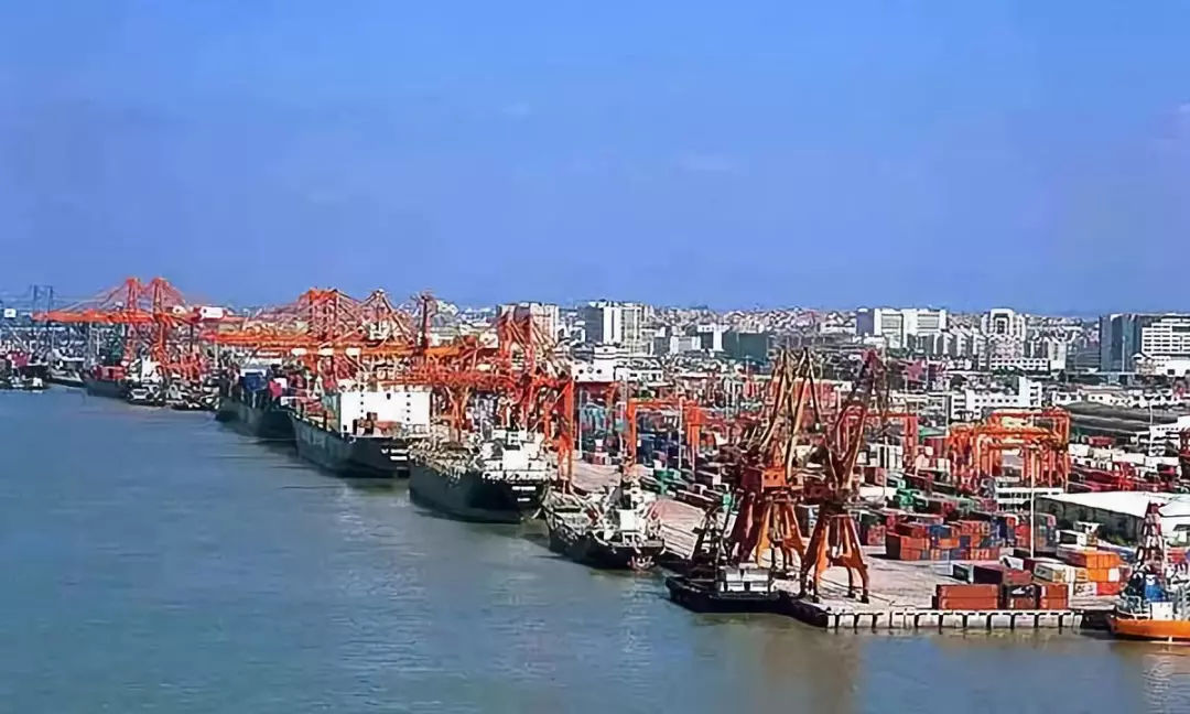中国十大主要港口货物吞吐量排行
