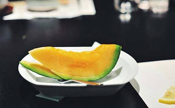 世界上最小的哈密瓜：夕张麦伦哈密瓜