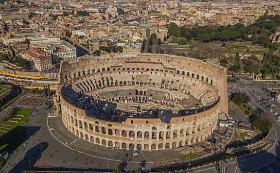 世界上最大的古代圆形剧场：罗马弗拉维剧场