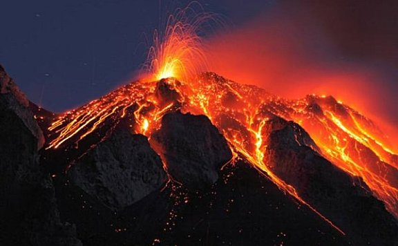 世界上喷发次数最多的活火山：埃特纳火山
