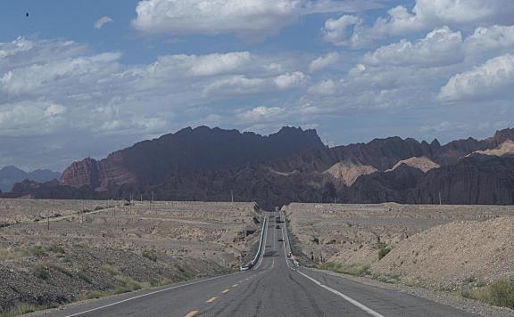 独库公路，带火了库车县旅游